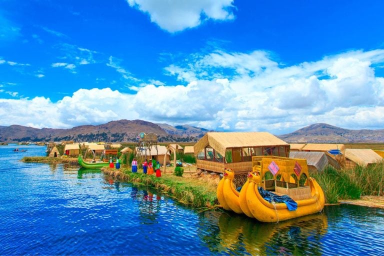 Island Lake Titicaca tour in Peru