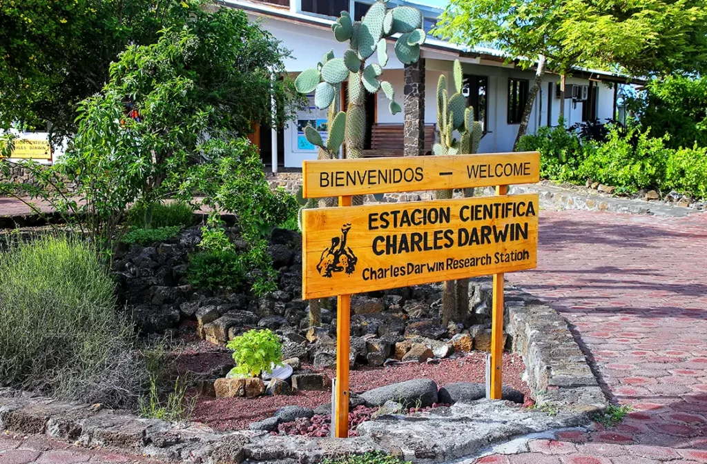 Welcome sign at the Charles Darwin Research Station in Puerto Ayora, Santa Cruz Island